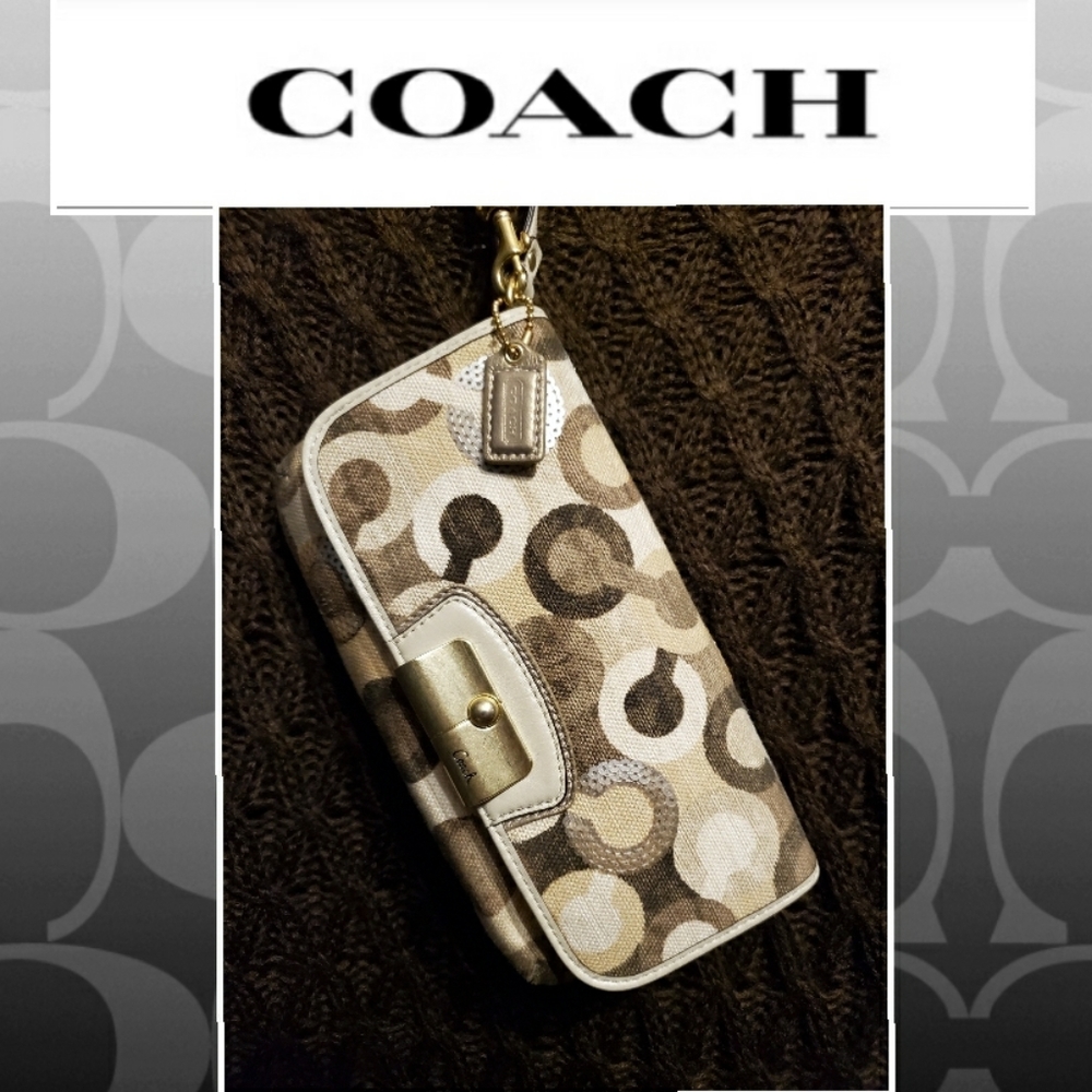 Vintage Coach Rare Extra Large Y2k Style Wristlet Or Bagget